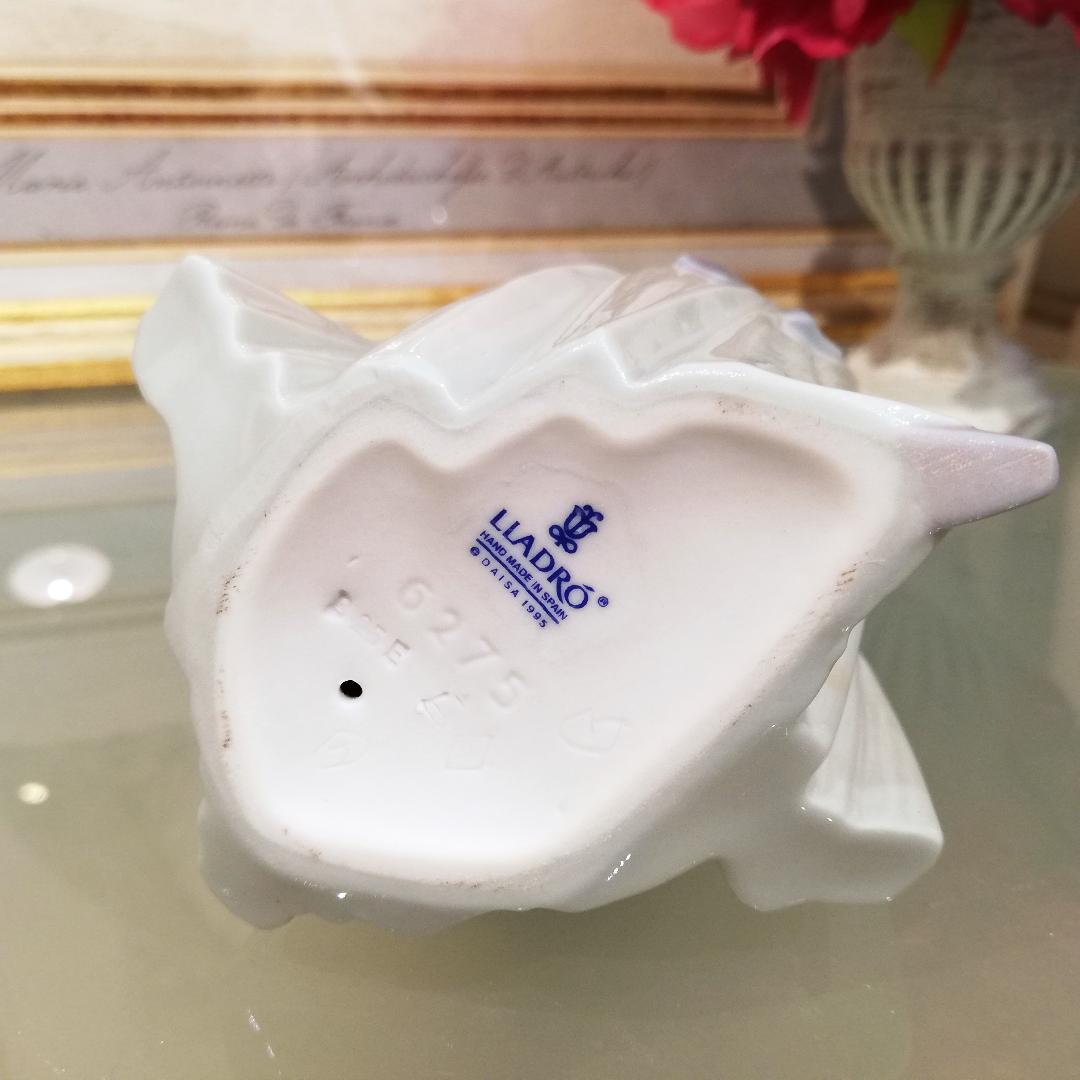 ◆リヤドロ 《可愛いロシータ》6275 フィギュリン