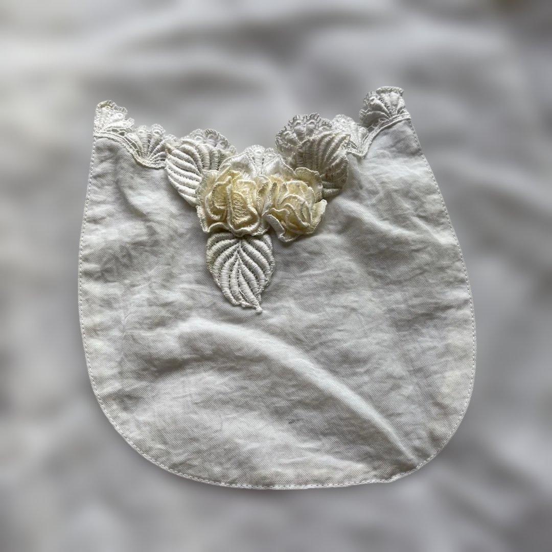 サエラヒスクローネエプロン