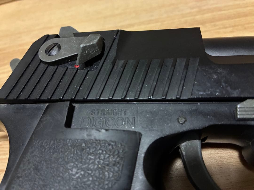 東京マルイvz61 スコーピオン　固定ガスガン デザートイーグル　2丁セット