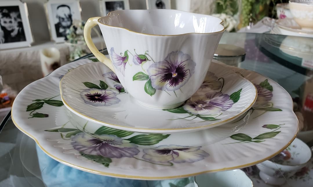 シェリー D パンジー トリオ カップ プレート アンティーク ✩