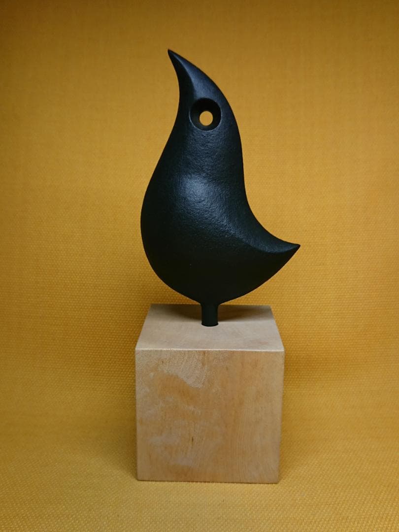 【美品】鳥　金属　彫像　オブジェ　置物　インテリア　工芸品　美術品　A1081