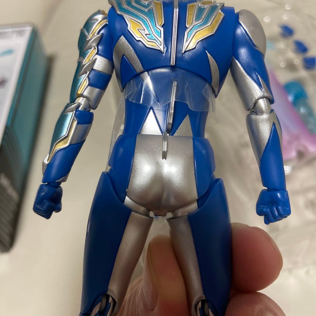 S.H.Figuarts フィギュアーツ　ウルトラマンデッカー　ミラクルタイプ