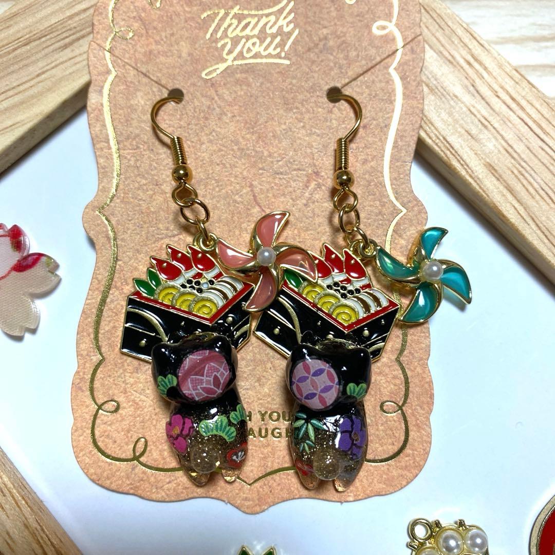 ★風車が素敵なお正月猫ちゃんピアス★