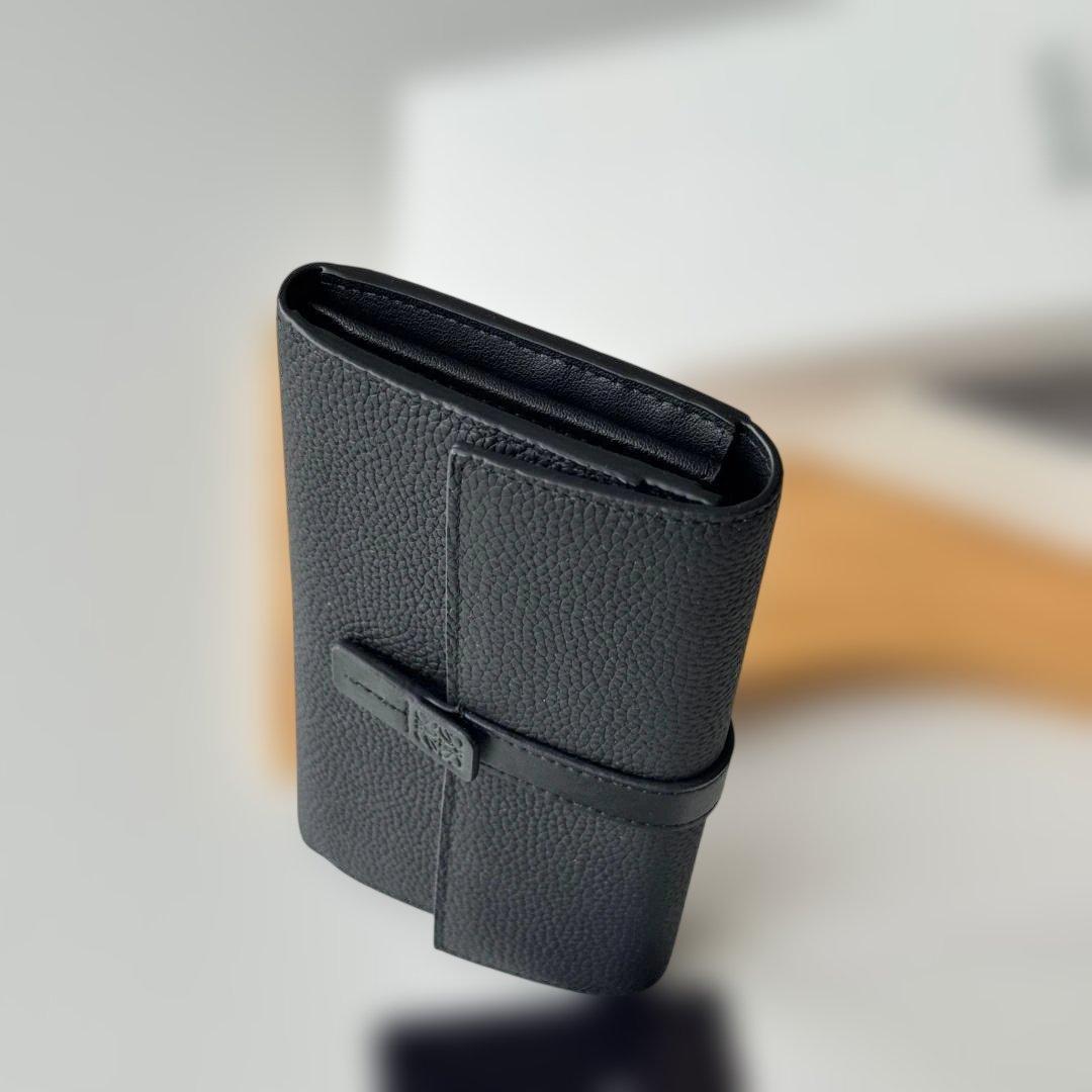 ブラック レザー 二つ折り財布