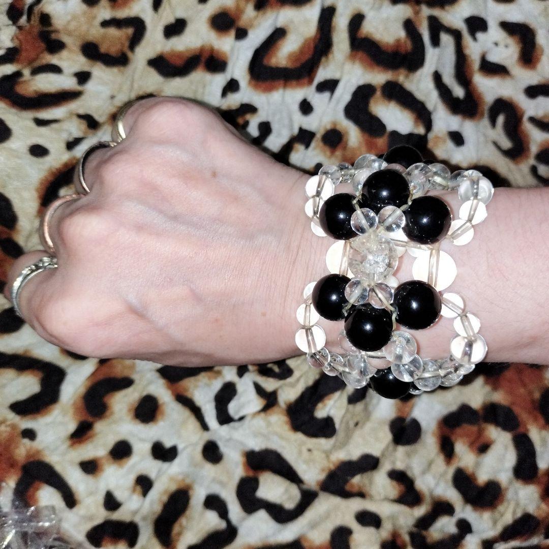 世界に一つ！クリスタル水晶とオニキス　世界に一つ　珍しい豪華なブレスレット