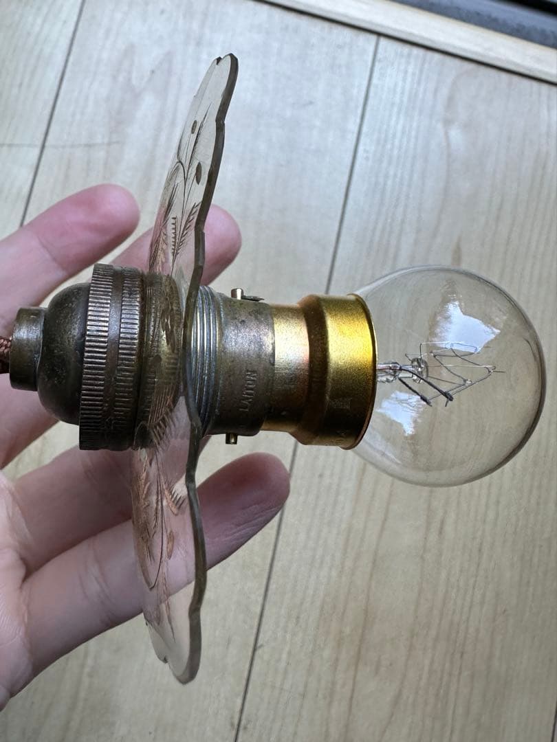 1900's フランス アンティーク 金箔で絵付けされた美しいアトリエランプ＊