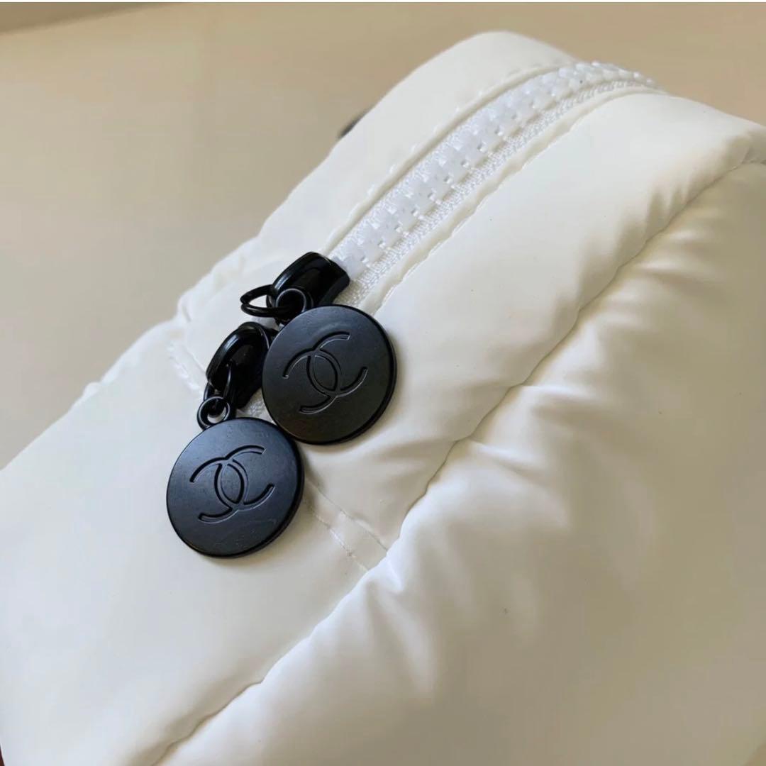 シャネル 化粧ポーチ ソフトクッションポーチ ノーベルティ 大容量 白黒 セット