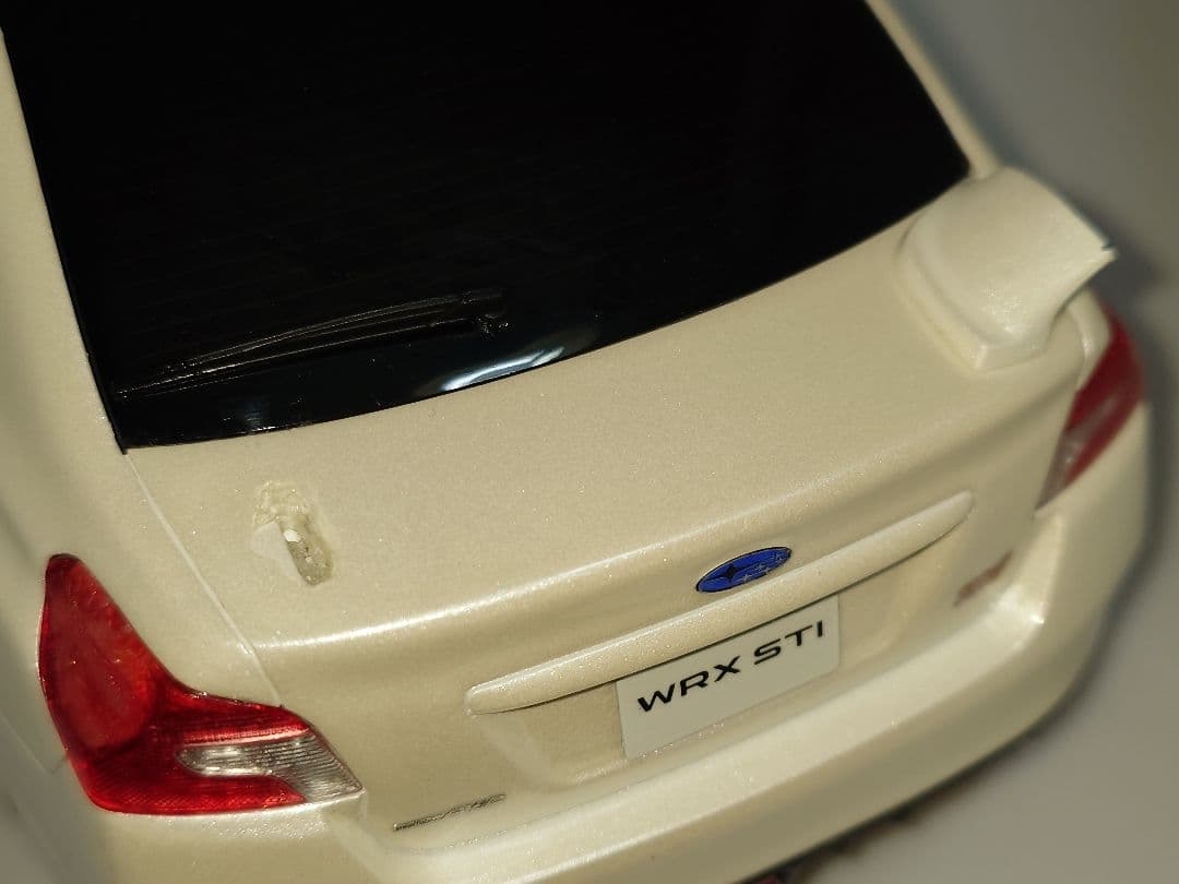 京商 サムライ 1/18 WRX STI ホワイト ミニカー 1/18