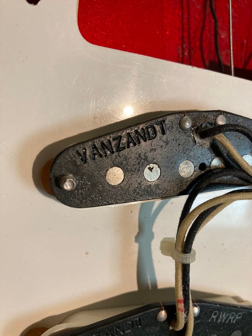 ☆ 最終値下決断☆部品交換、リニューアル貴方だけの一本　FERNANDES ST