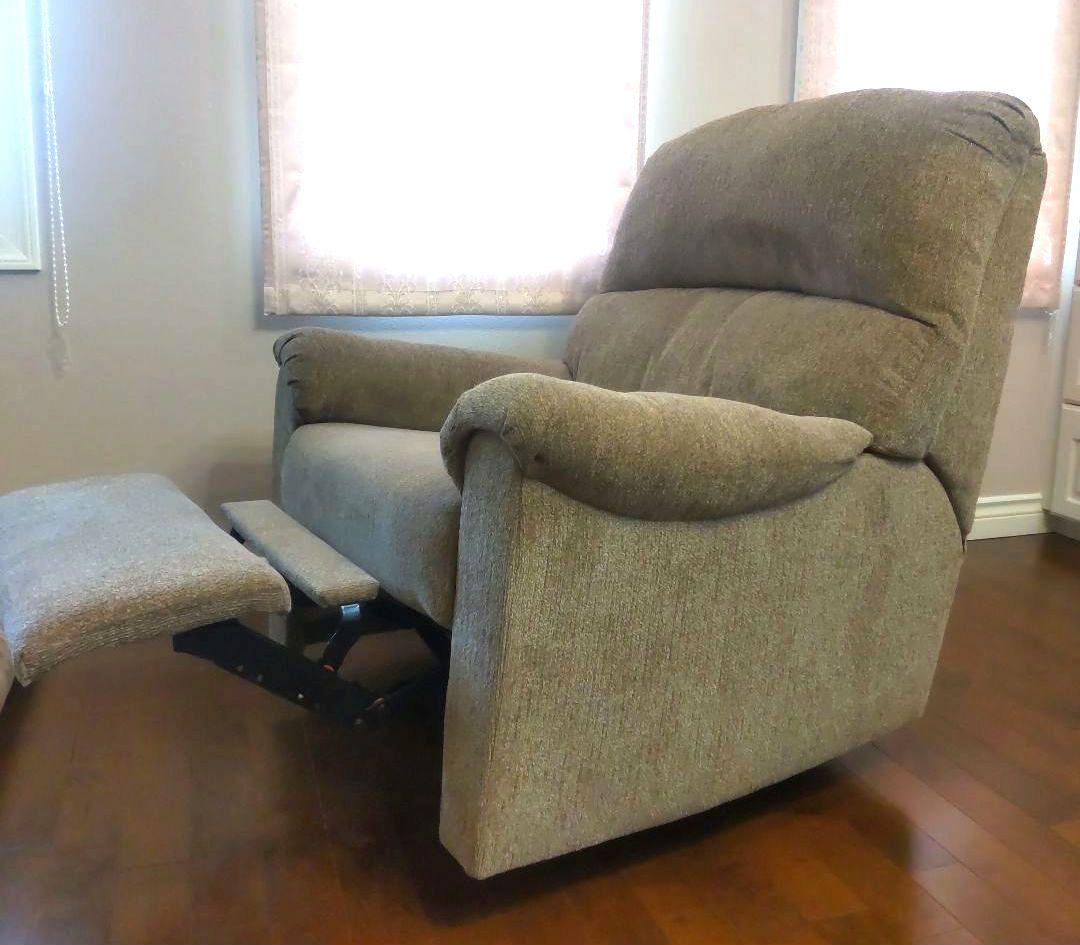 Ashley リクライニングソファ オットマン付き　1人掛け