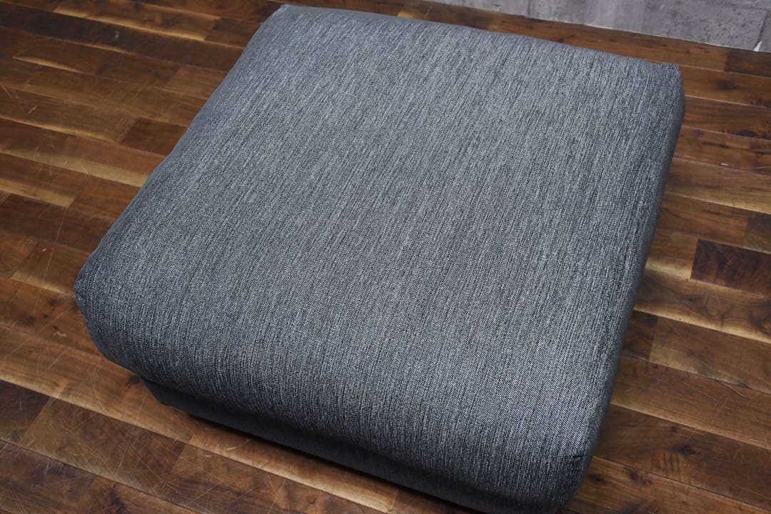 ECK50 ノイエス ニューシュガー マキシマム コンフォート オットマン