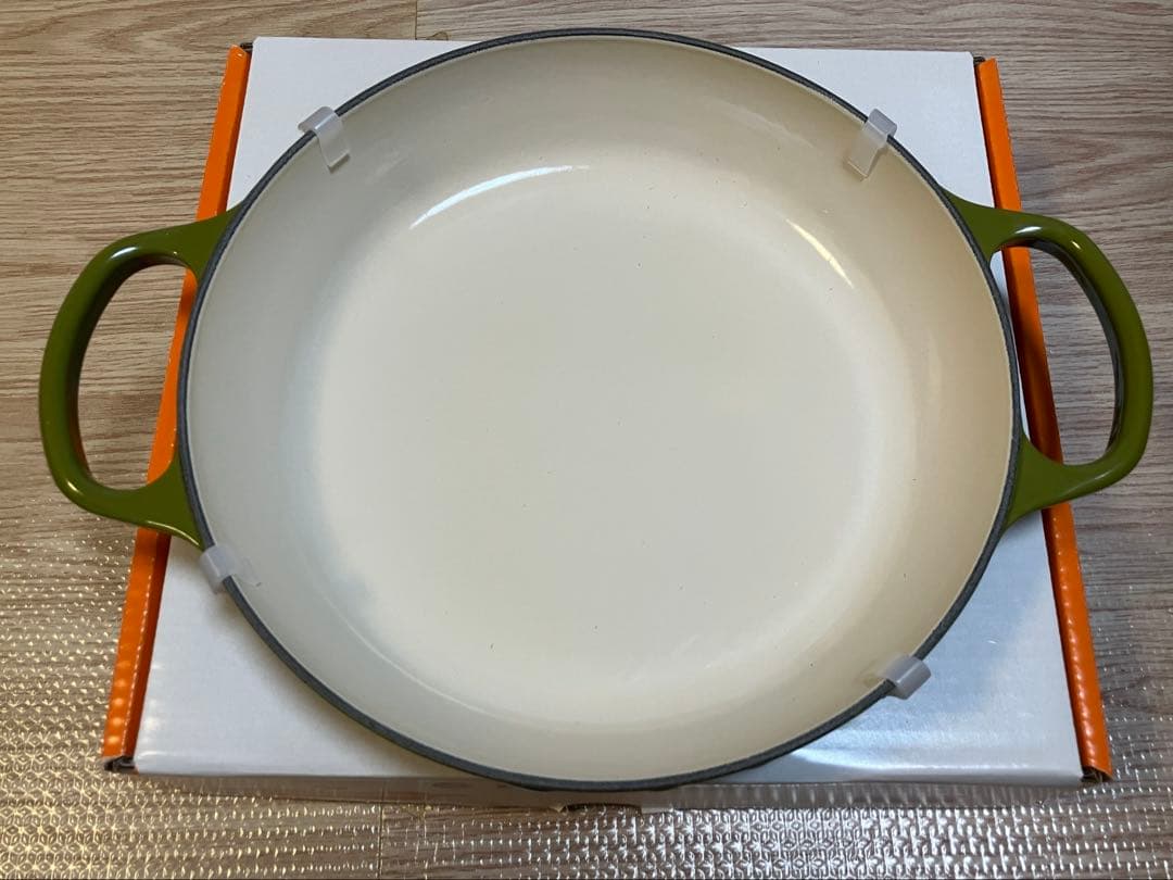 ル・クルーゼ　ビュッフェキャセロール 26cm オリーブ