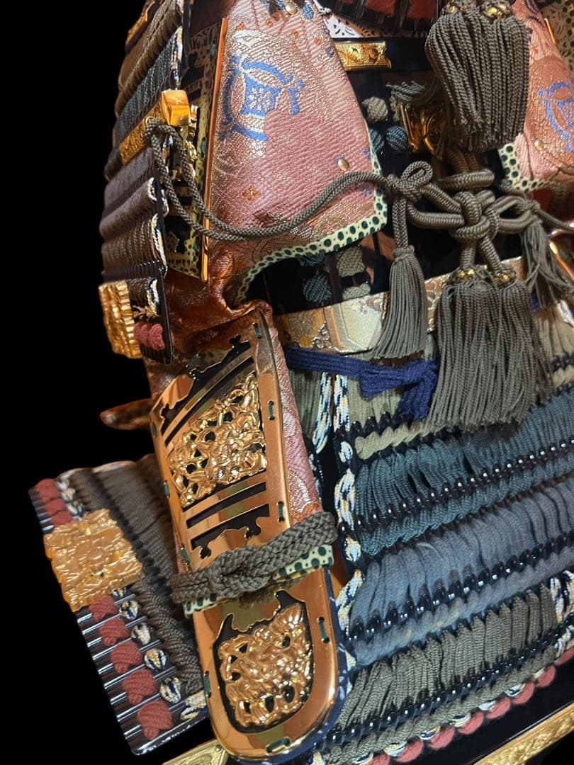 チャリティー出品中美品　五月人形　雛匠 東玉製 13号伊勢　鎌倉時代 大鎧飾