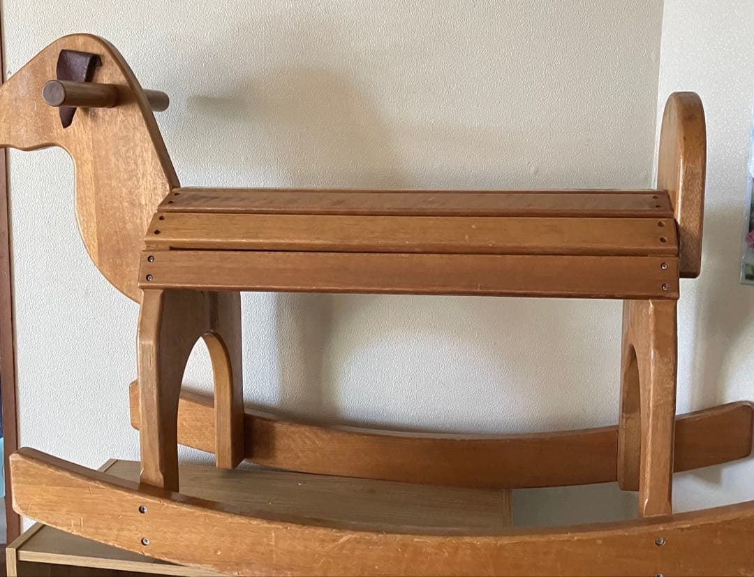 家具の飛騨産業が製造したブナ材製の木馬 木製 ロッキングホース