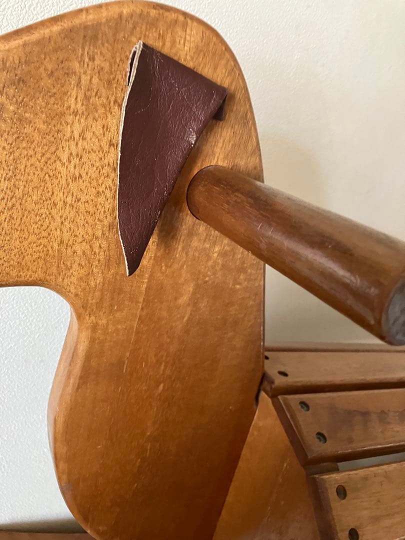 家具の飛騨産業が製造したブナ材製の木馬 木製 ロッキングホース