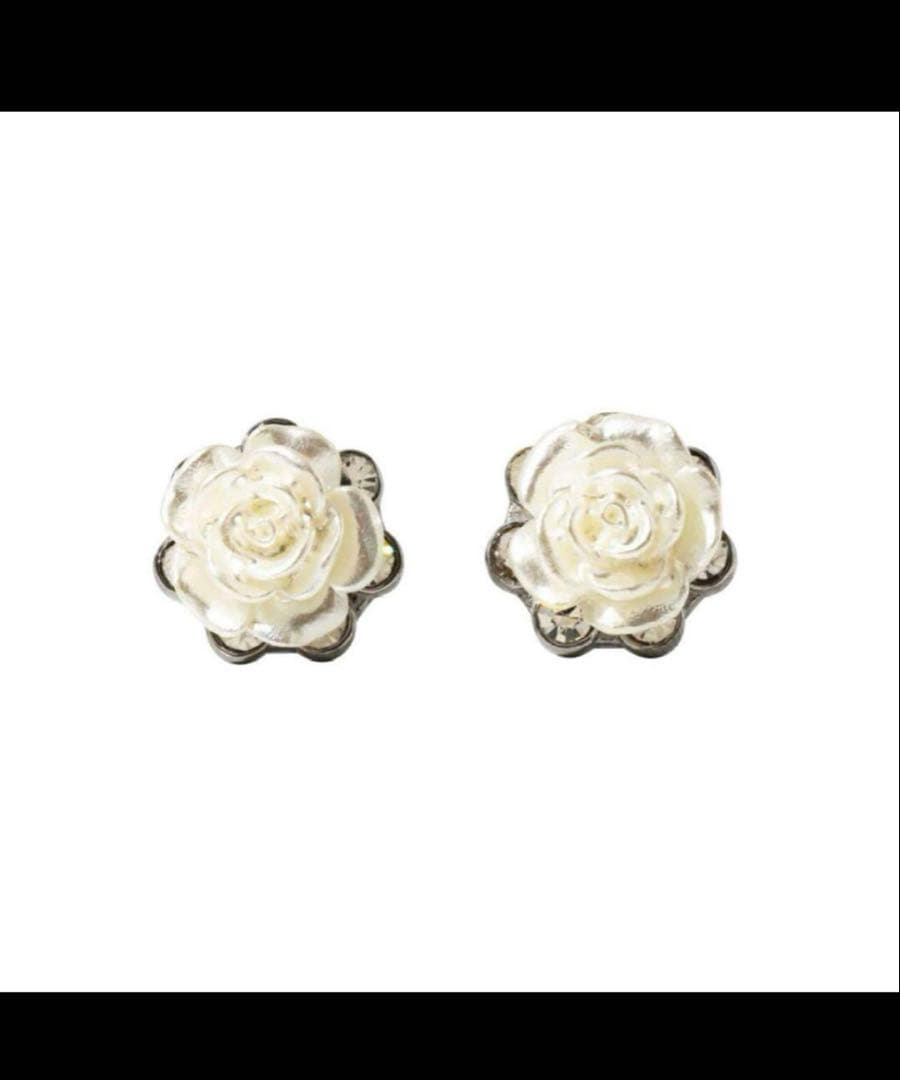 【FC限定】 JSB LAND ホワイトローズピアス　3900円に変更