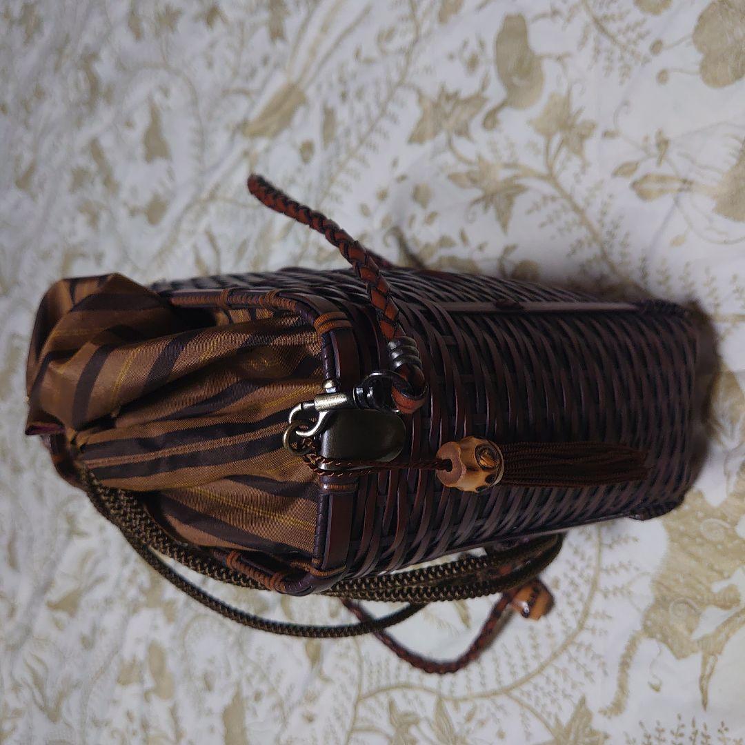 公長斎小菅 竹バック