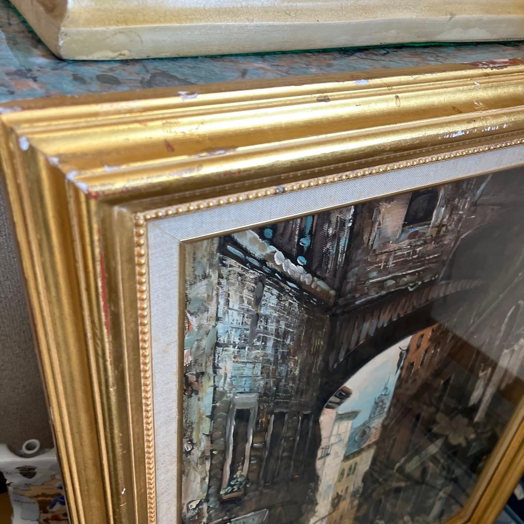【更に値下げしました】街並み 油彩画 金色フレーム