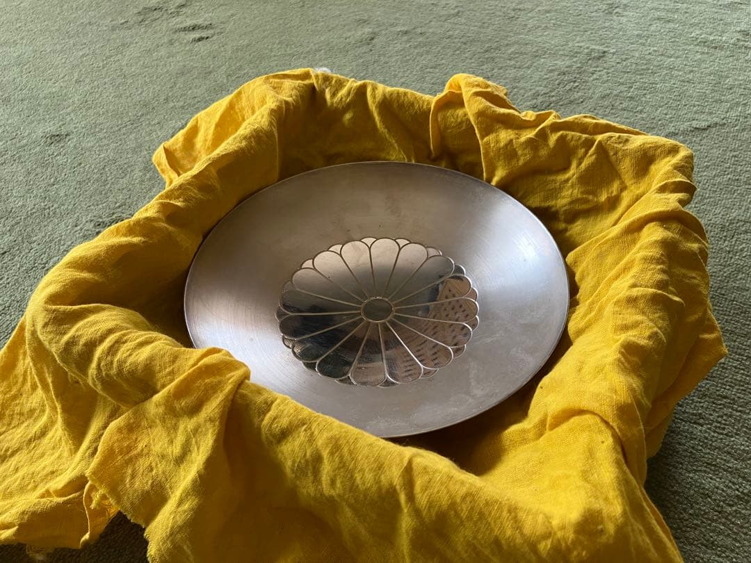 年代物下賜品 銀杯】吉岳宗雲斎造 菊花紋 - メルカリ