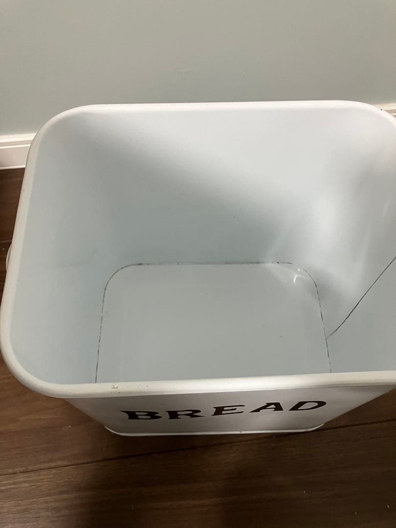 ホワイトブレッドケース フタ付き