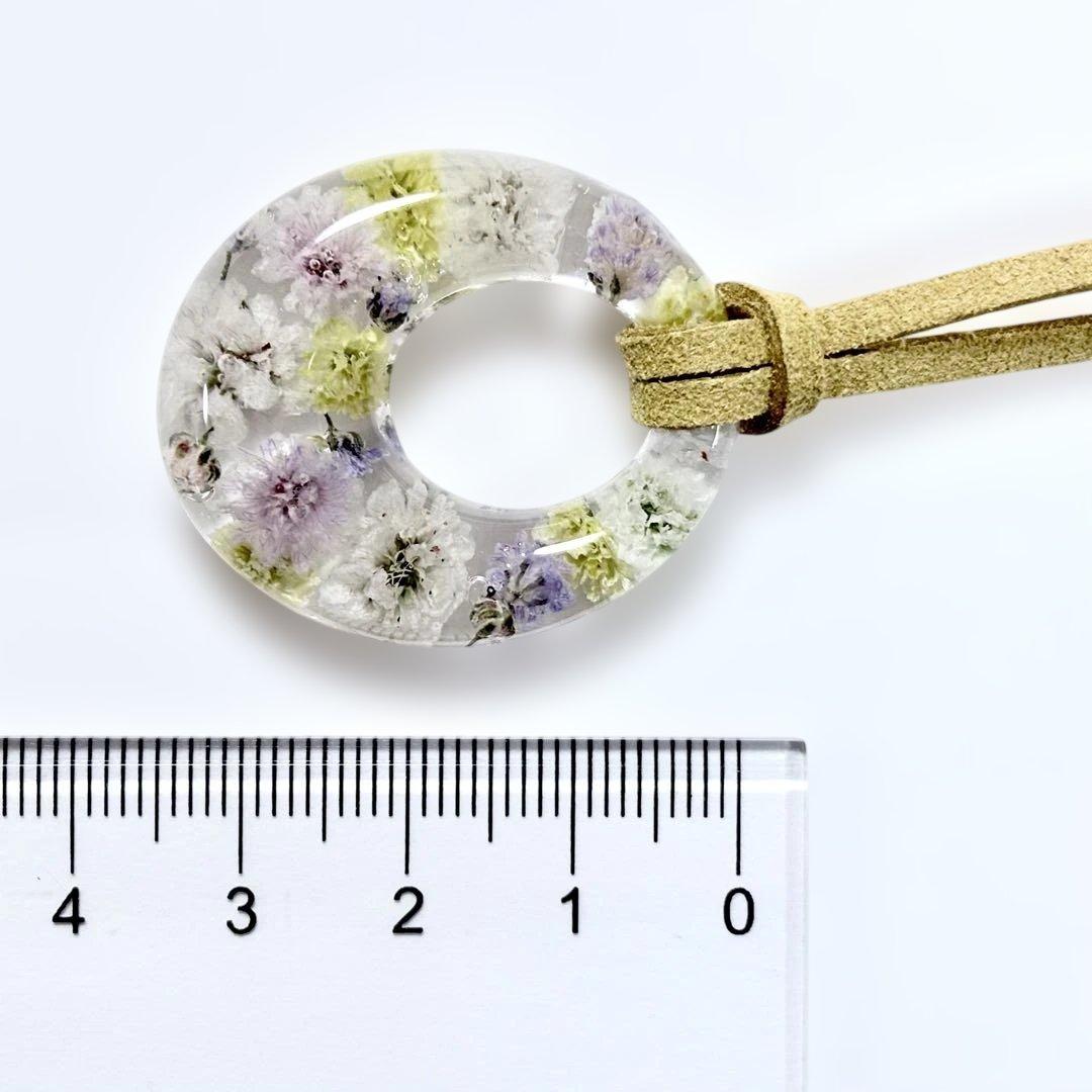 A26-057 レジンネックレス(かすみ草)ライトパープル - メルカリ