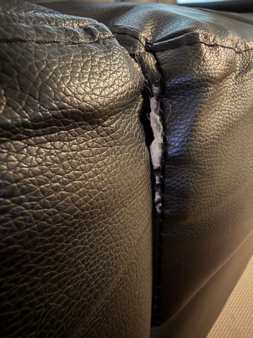 黒 合成皮革 2人掛けソファ