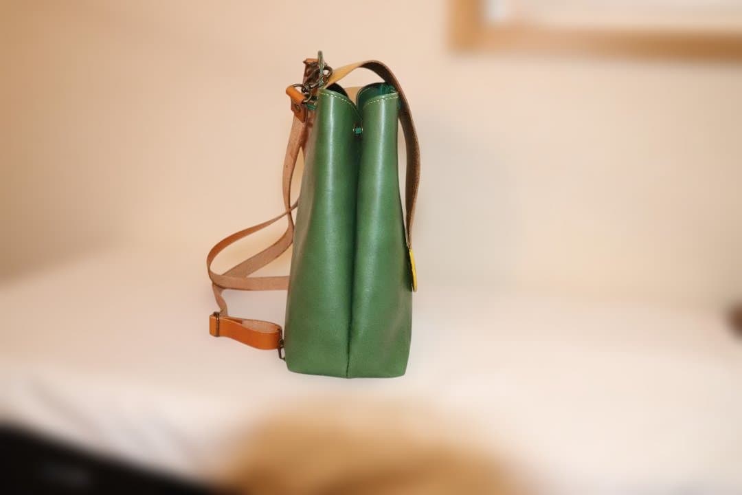 R8 1011　リュックサック