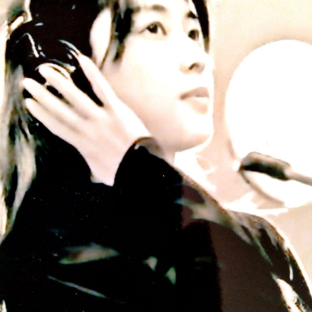 セール中…坂井泉水直筆サイン入りL判サイズ写真…ZARD… - メルカリ