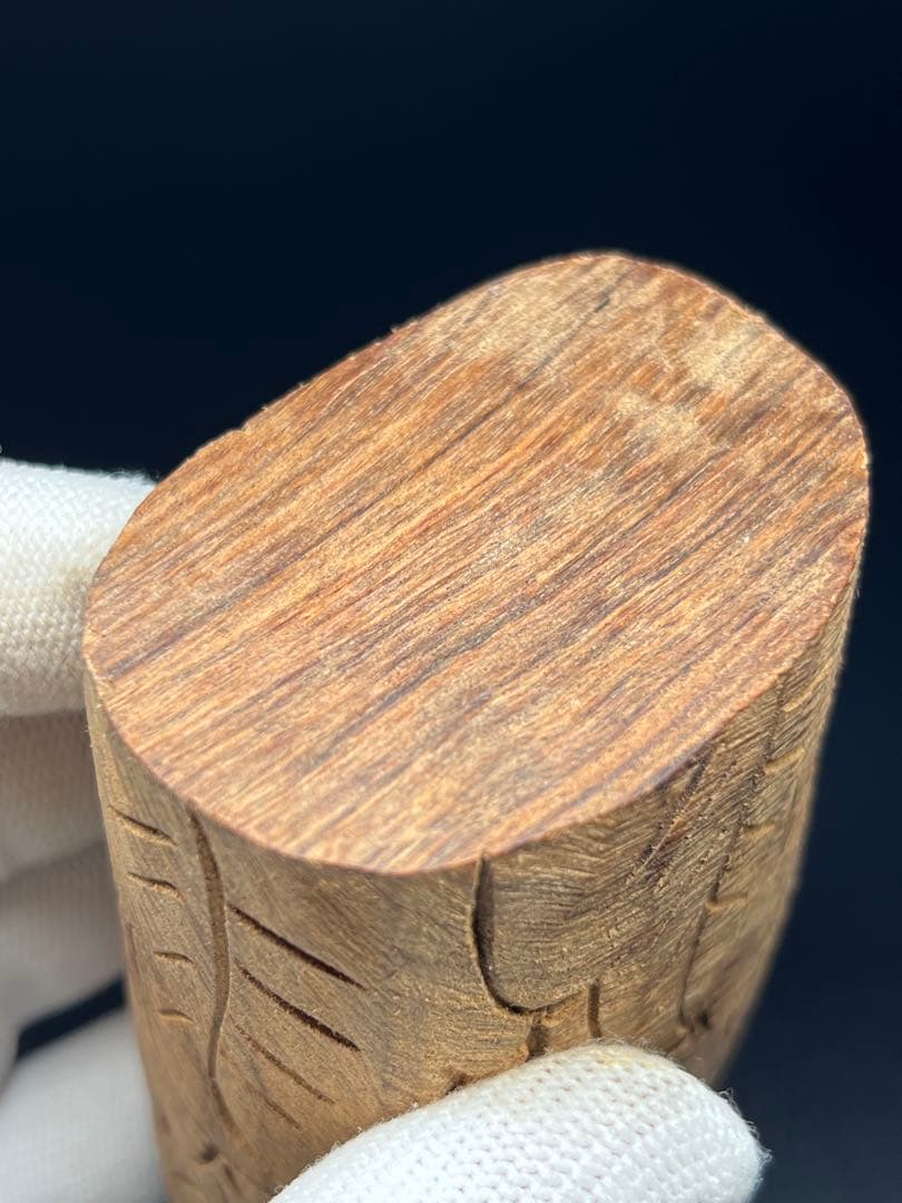 香木　檀木　六国五味　天然木　香りのお香　141g　円柱形