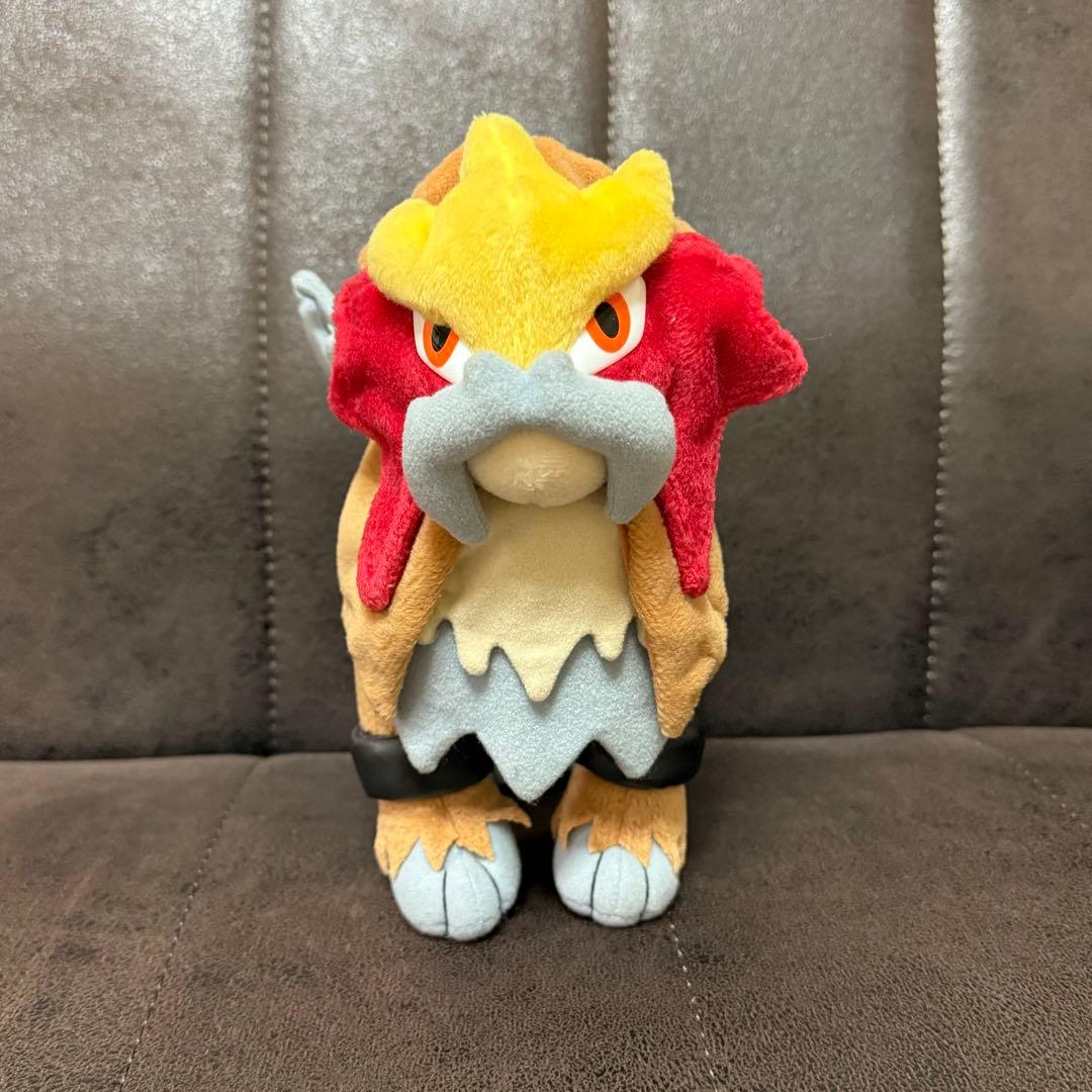 TOMY パキパキポケモンぬいぐるみ エンテイ ポケットモンスター - メルカリ