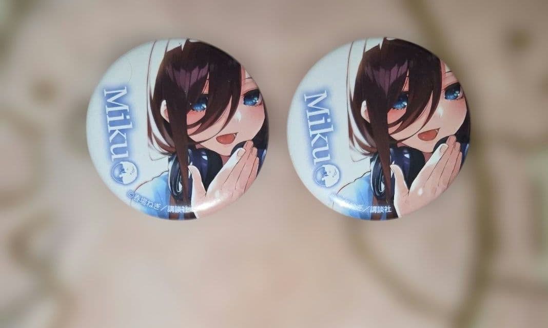 五等分の花嫁 GOTO akiba anisugar ドーナツ 缶バッジ 三玖 - メルカリ