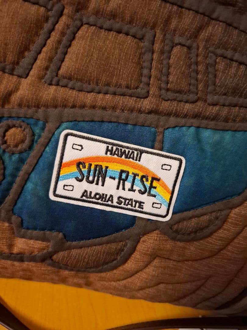 最終お値下げ!　ハワイアンキルト　大きめ横長　バッグ　2WAY　革タグチャーム付