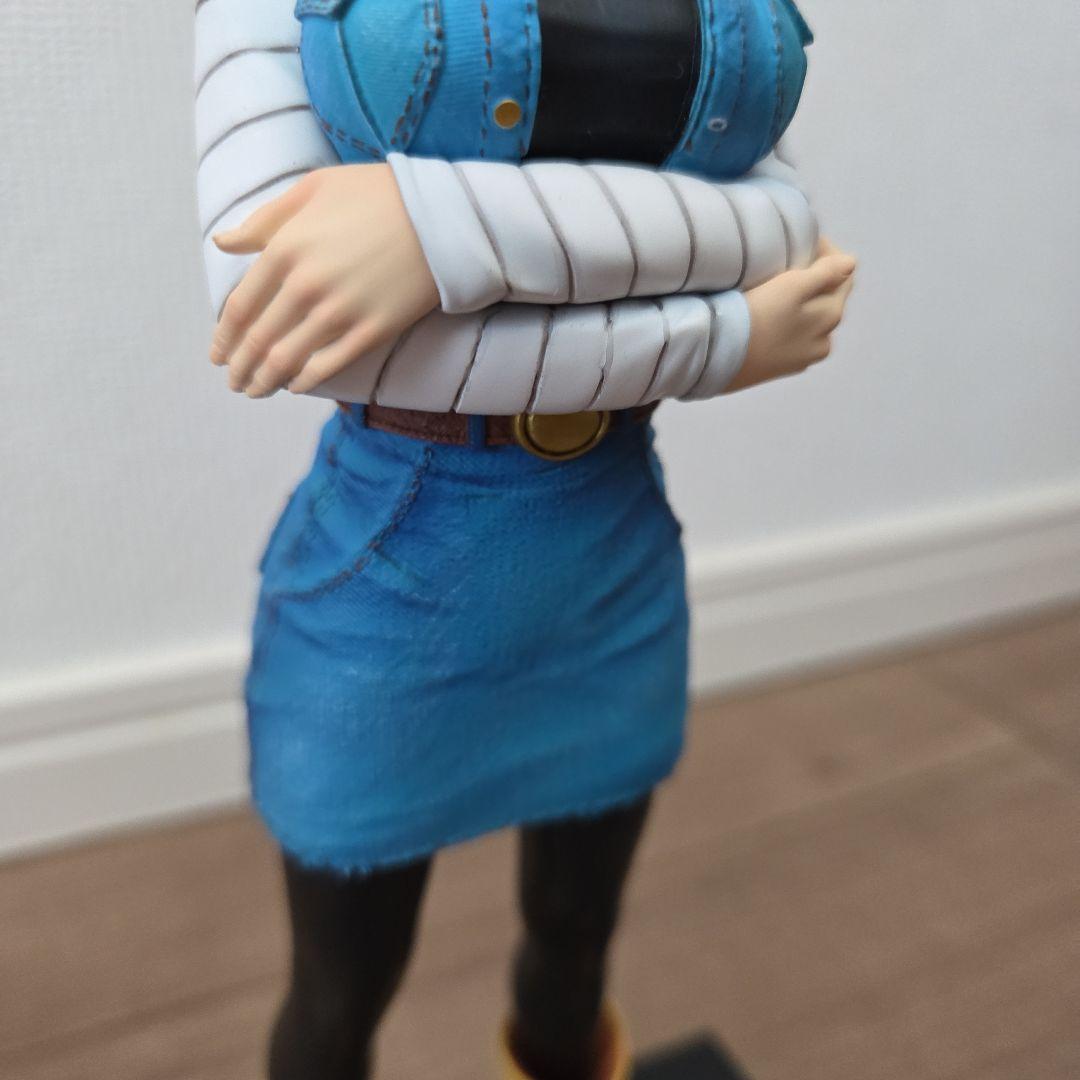 ドラゴンボール 人造人間18号 フィギュア　箱無し