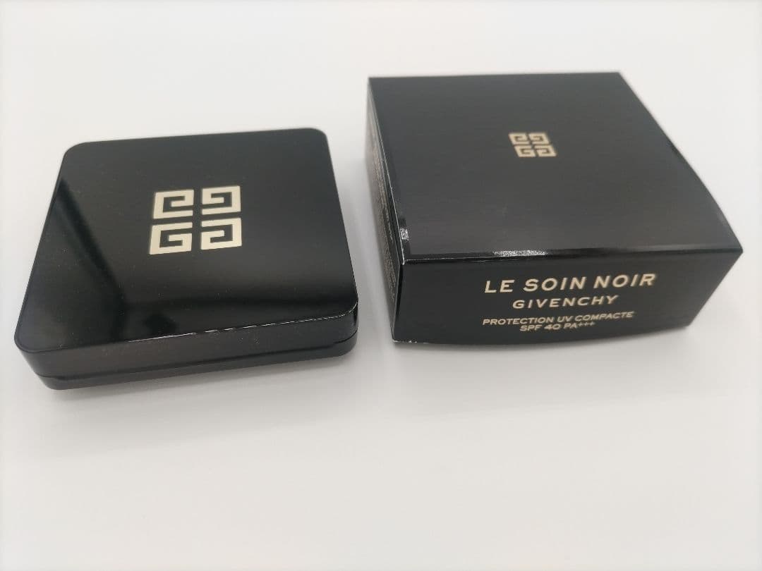 «新品未使用» ジバンシー GIVENCHY ソワンノワール UVコンパクト
