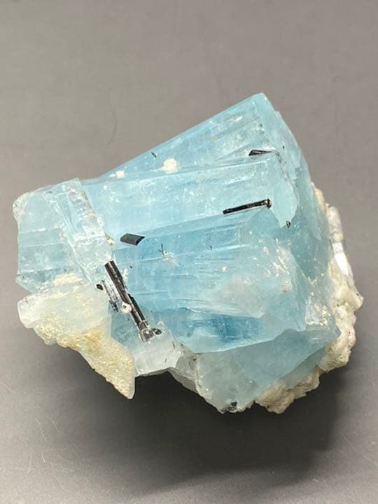 [超希少]SSSブラジル産   137ｇアクアマリン原石