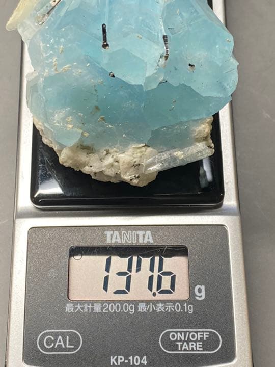[超希少]SSSブラジル産   137ｇアクアマリン原石