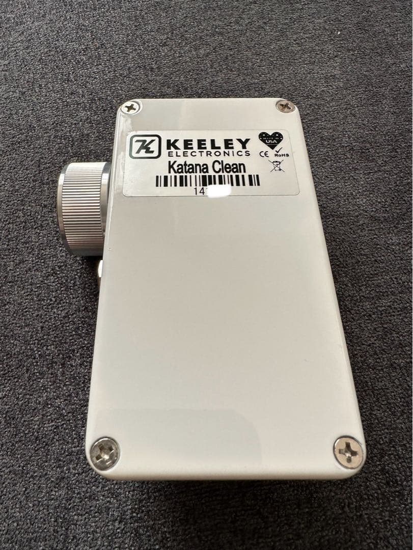 美品 KEELEY KATANA BOOST ‘Throwback White’