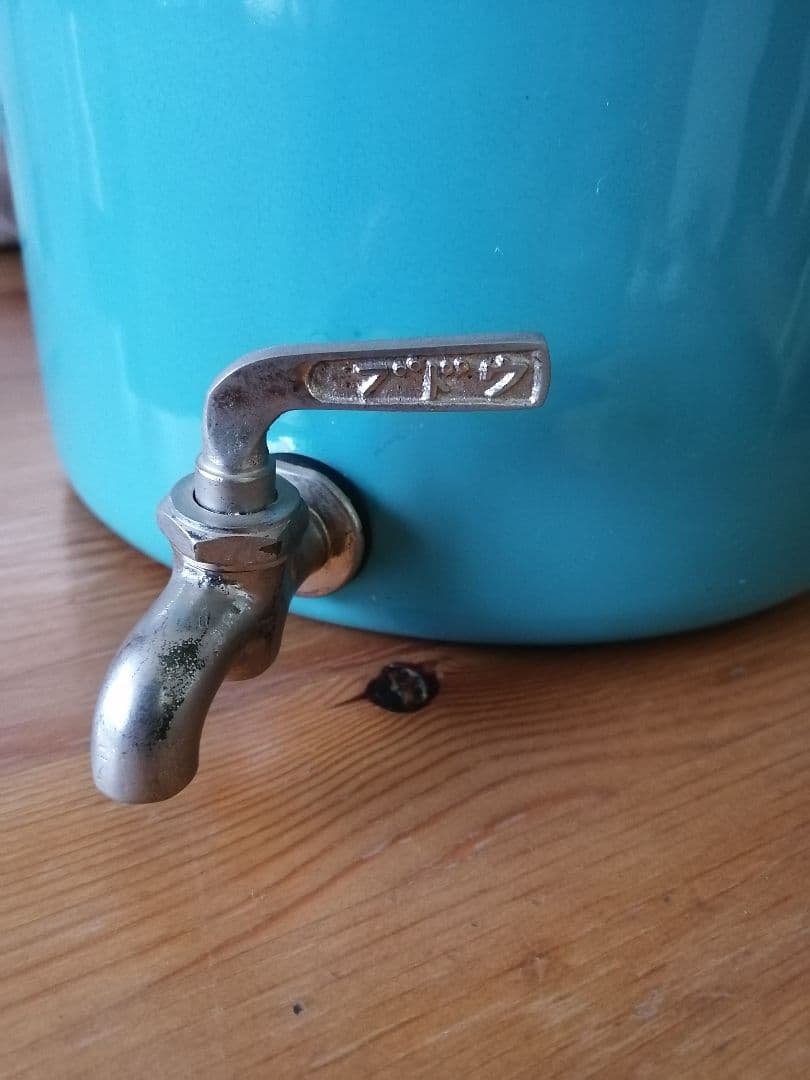 ホーロー　レトロ　昭和　タンク　バケツ　蛇口付き　ブドウ