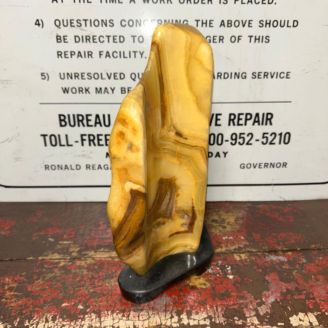 縞メノウ 3.2kg 瑪瑙 アゲート 置物 原石 鑑賞用 天然石 オブジェ