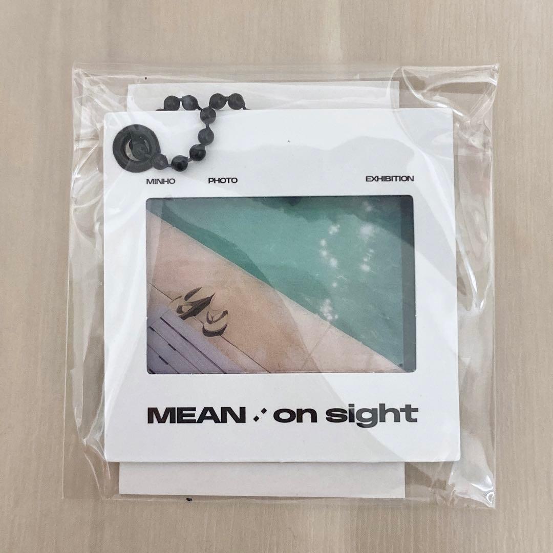 SHINeeミノ 展示会 MEAN on sight ランダムキーホルダー① - メルカリ