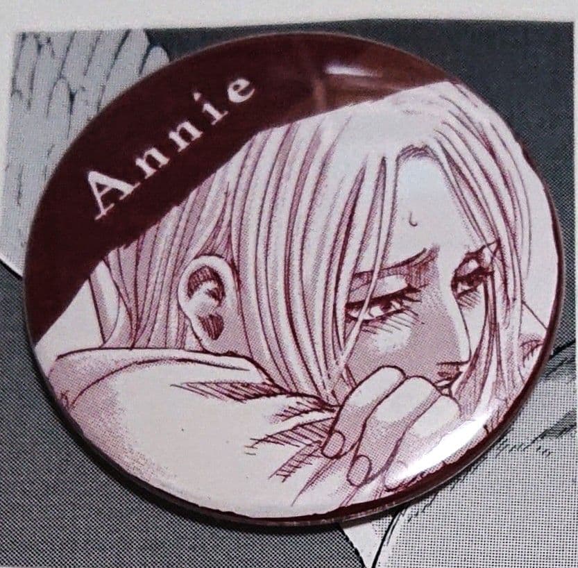 アニ・レオンハート 進撃の巨人 缶バッジ 原作イラスト - メルカリ