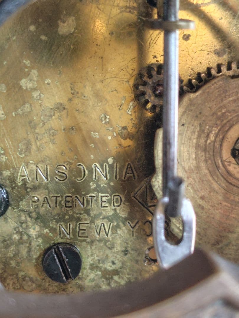 アンソニア　振り子時計