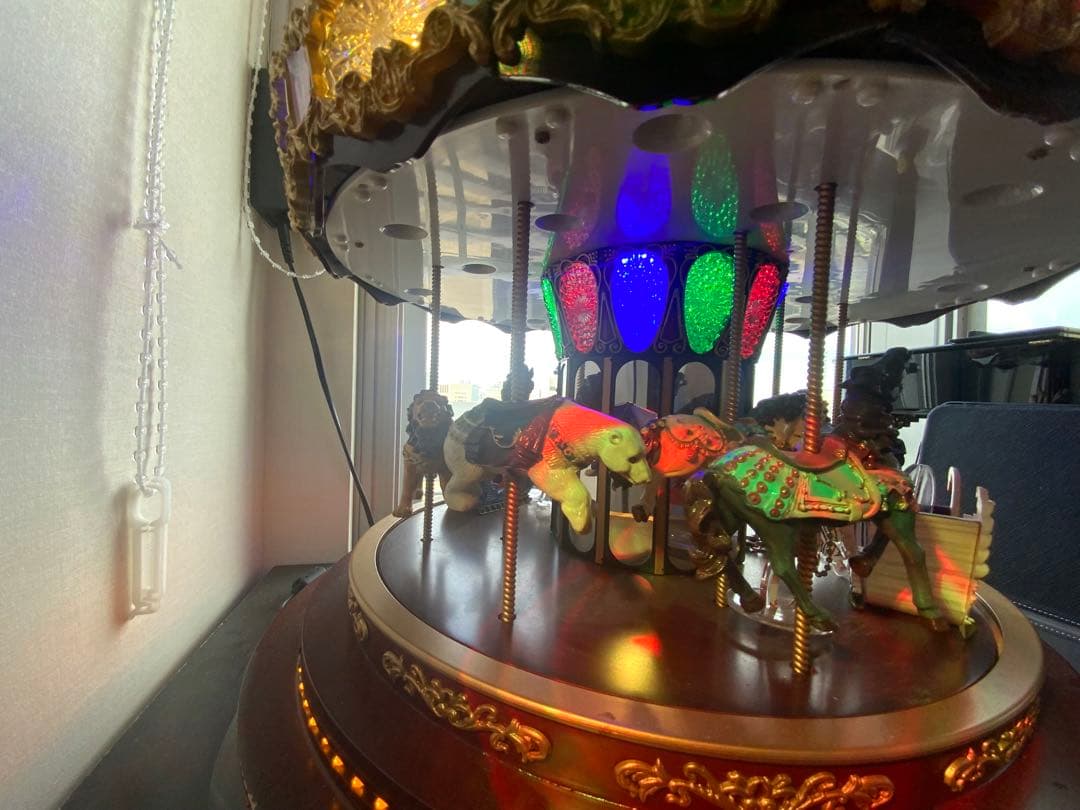 メリーゴーランド型オルゴール