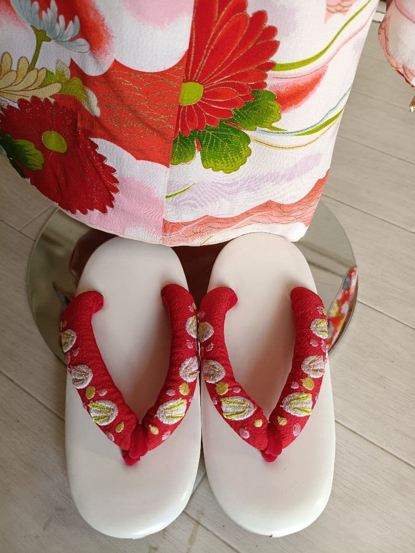 アンティーク着物と新品正絹被布セット