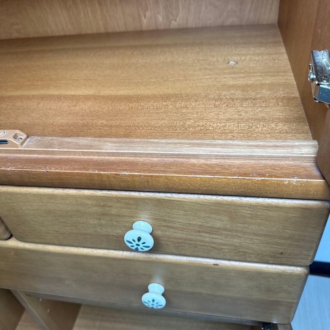 カリモク チターノ 食器棚 キッチンボード キッチン収納 瀬戸ものつまみi1※