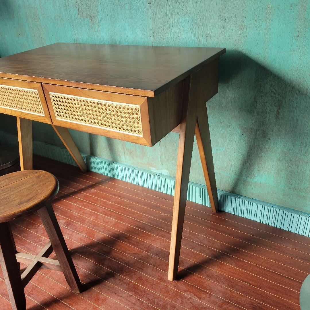 送料込みラタン×ウォルナット デスク 引き出し付 ヴィンテージ調 北欧モダン
