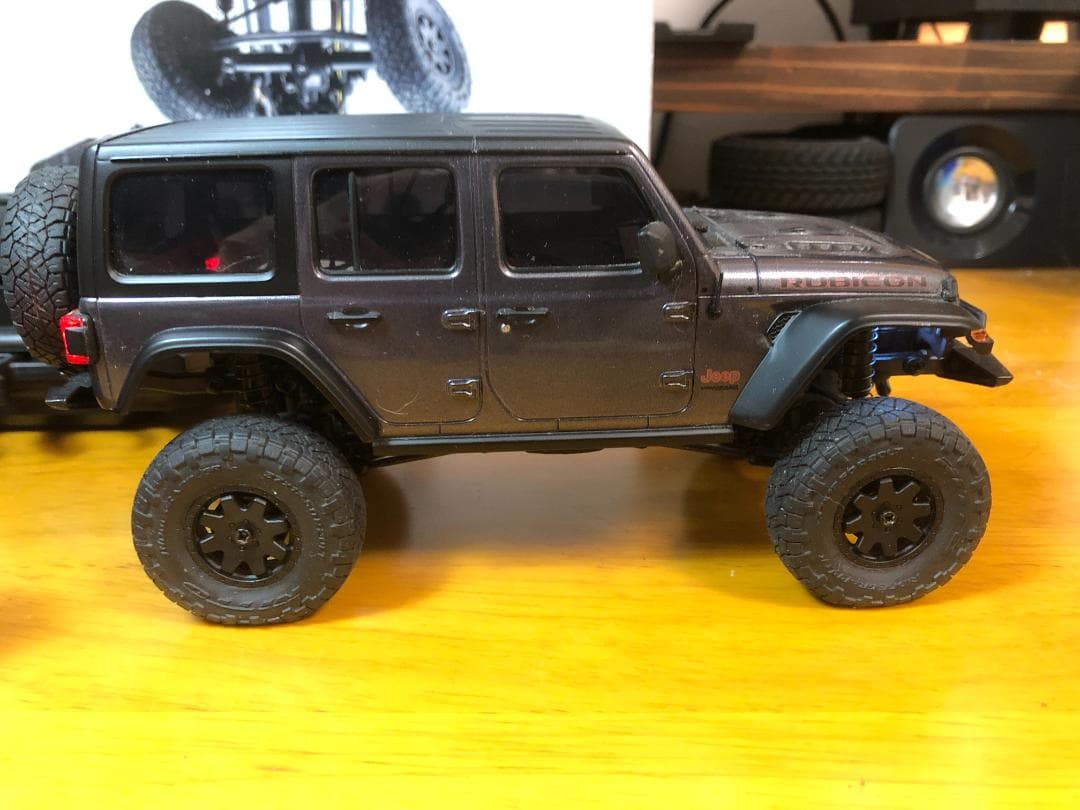 ミニッツ Mini-Z 4x4 ラングラー 電動ラジコンカー カメラ付き