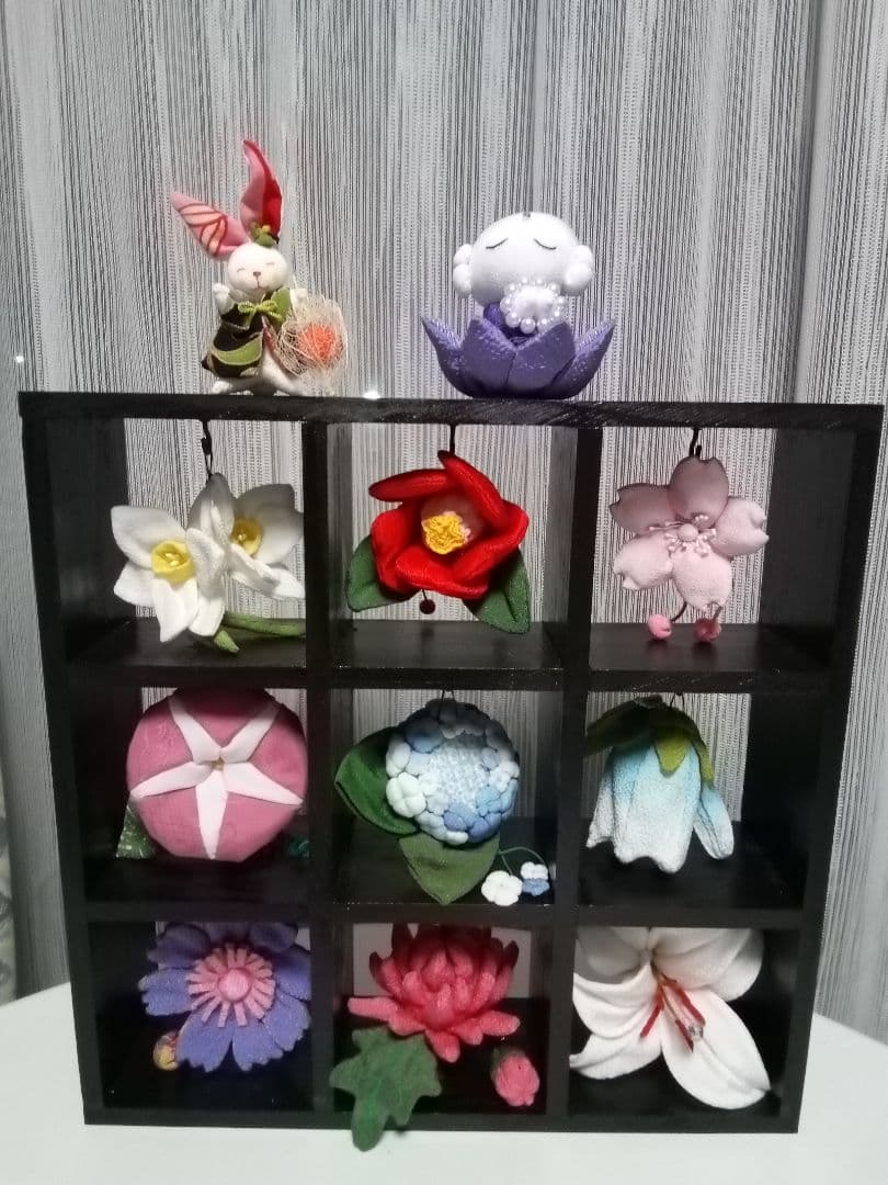 ちりめん細工　　四季の花飾り