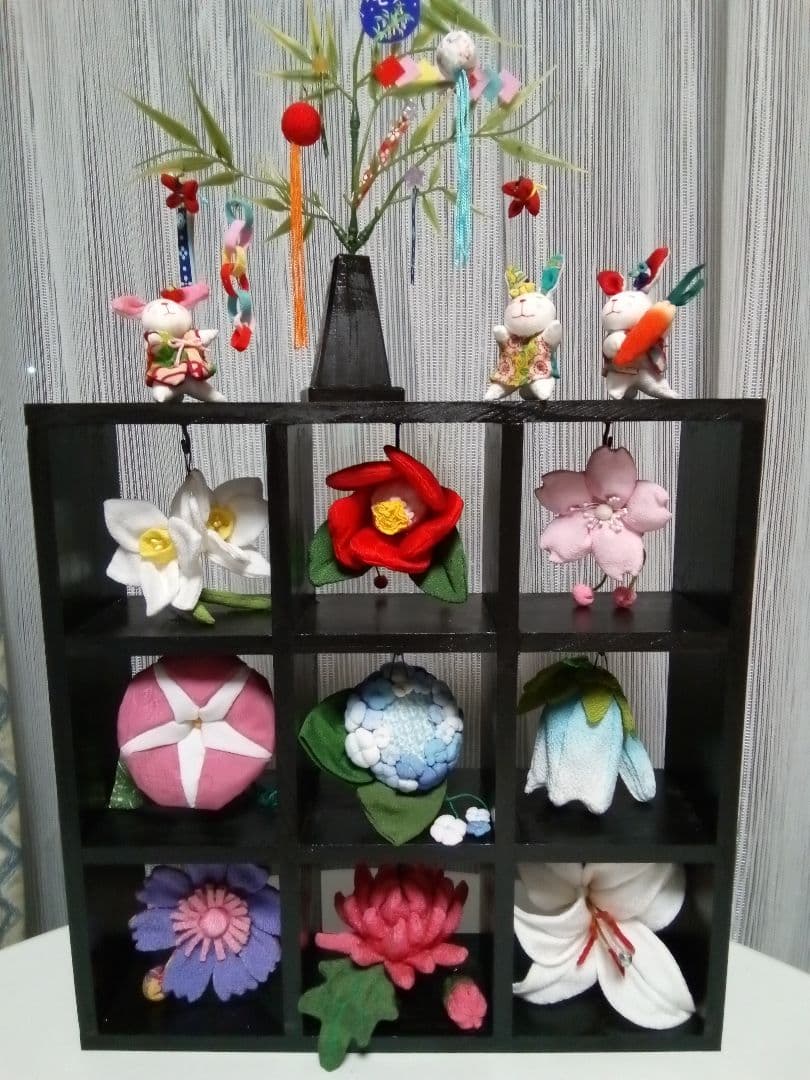 ちりめん細工　　四季の花飾り