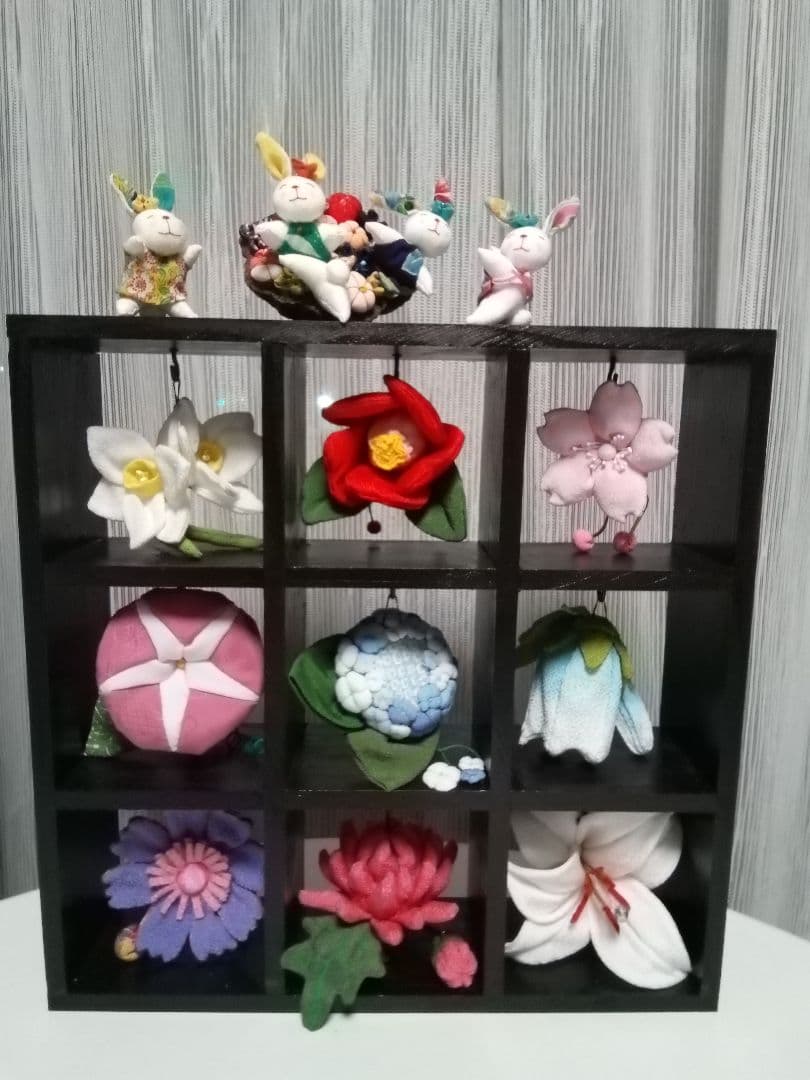 ちりめん細工　　四季の花飾り